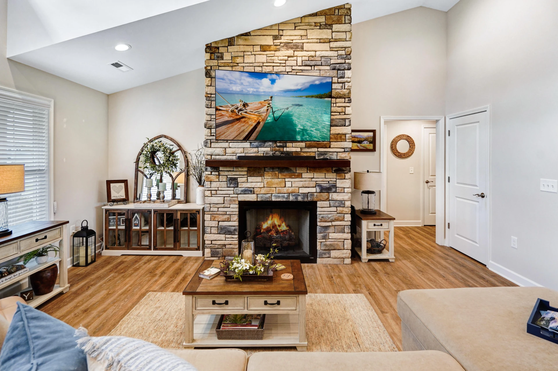 707 Farm DR - Photo 6