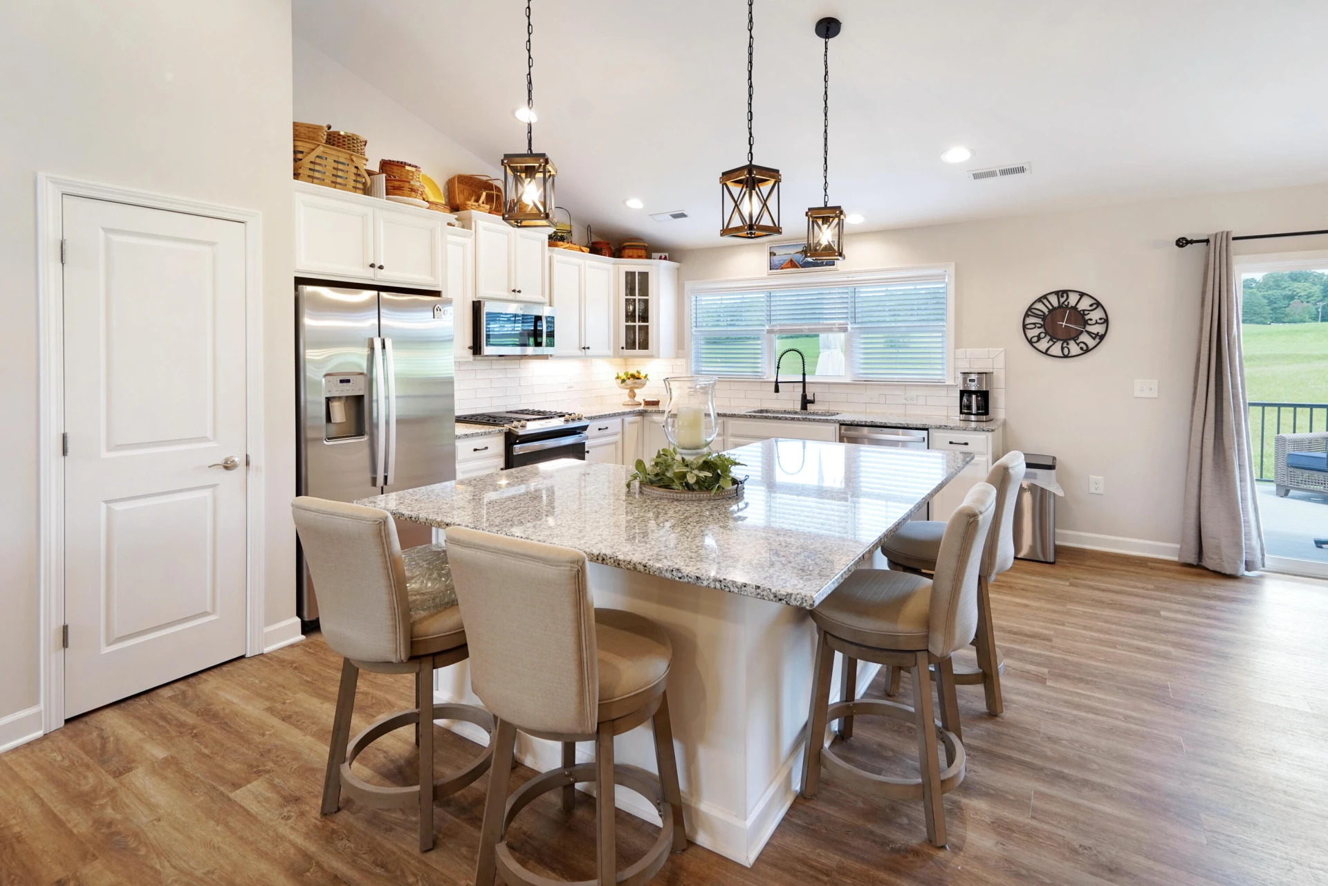 707 Farm DR - Photo 8