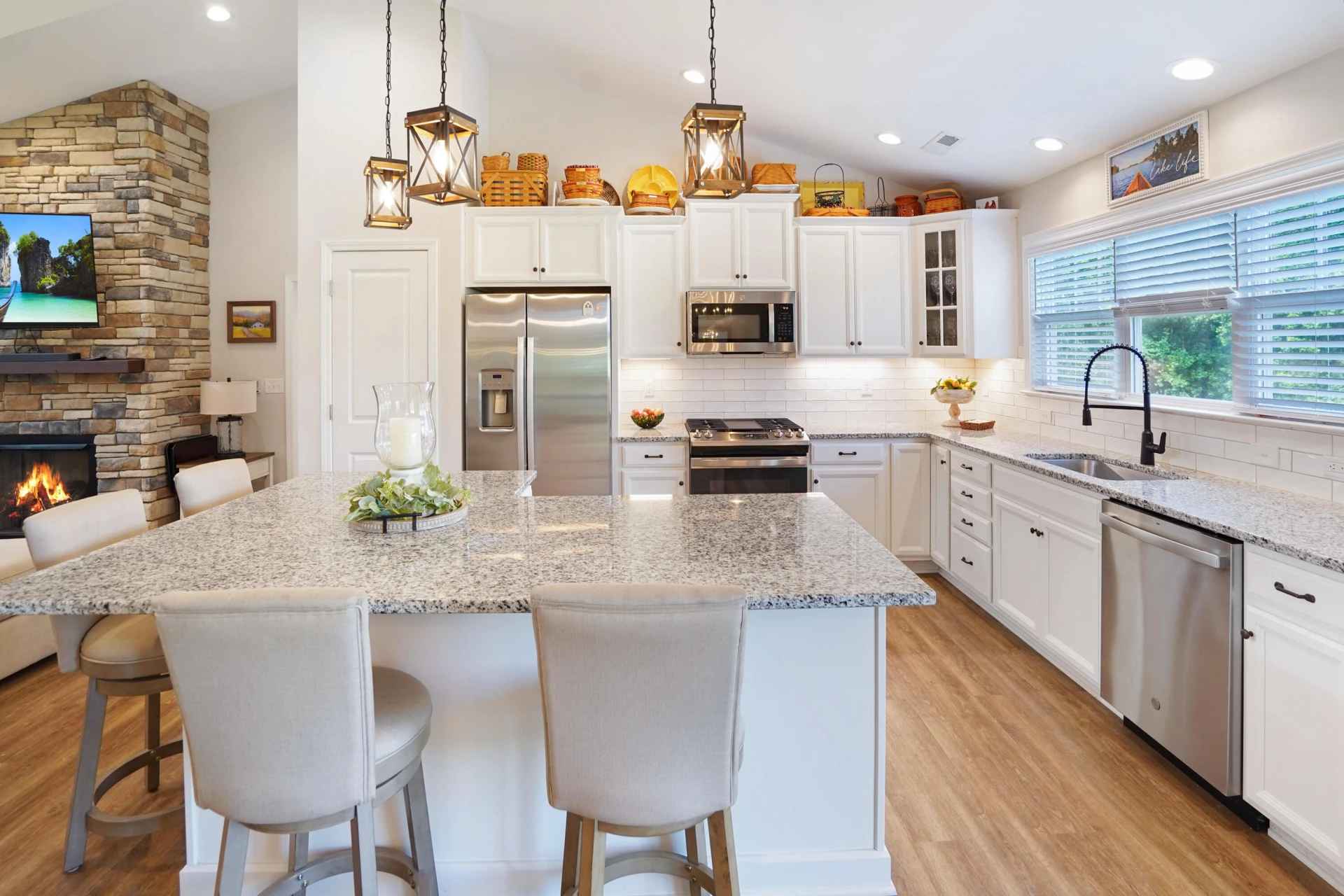 707 Farm DR - Photo 9
