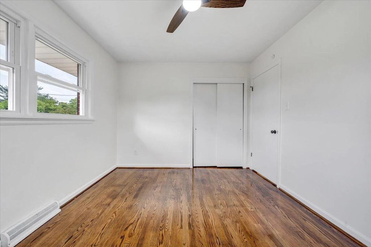 905 Emerald DR - Photo 25