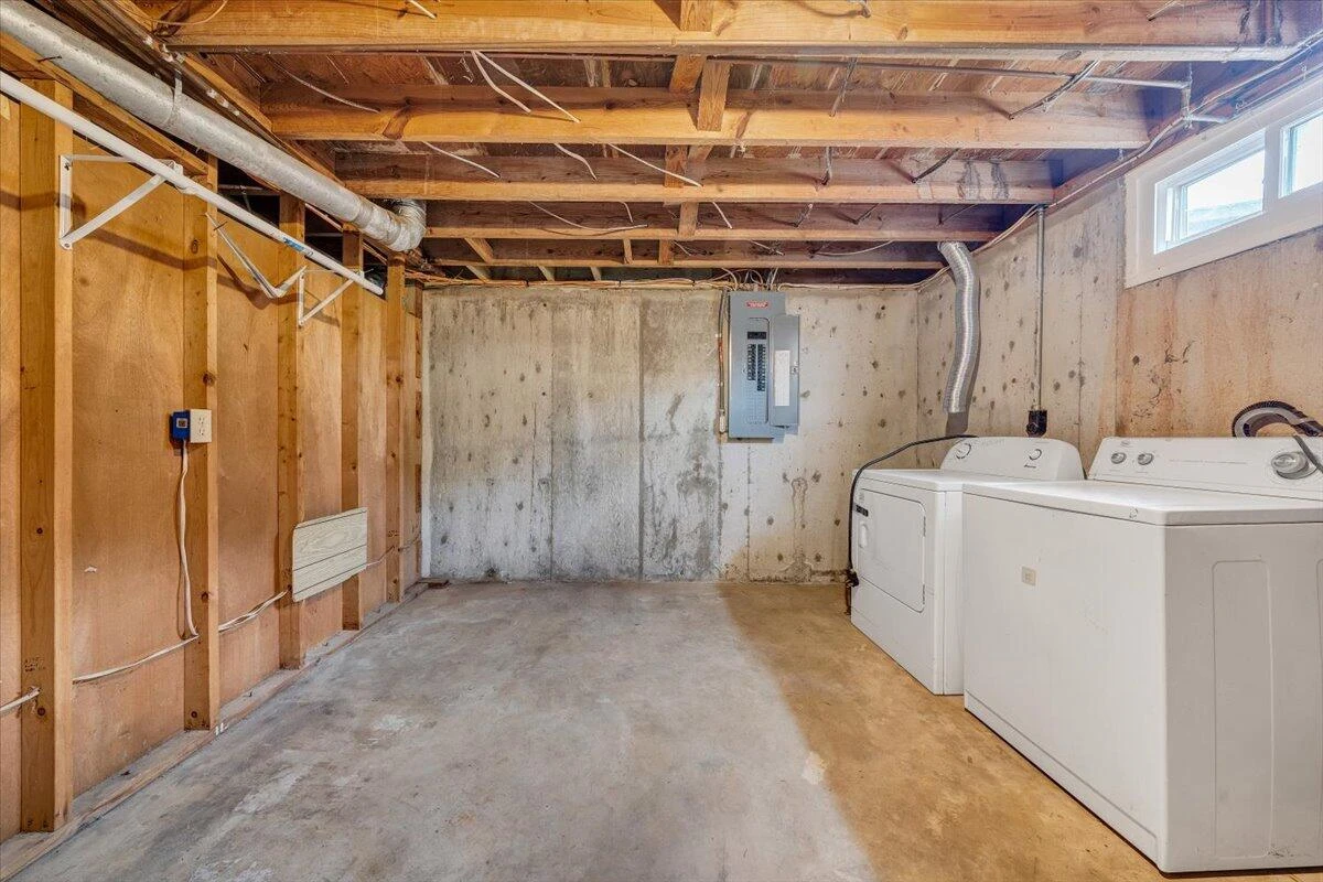 905 Emerald DR - Photo 32
