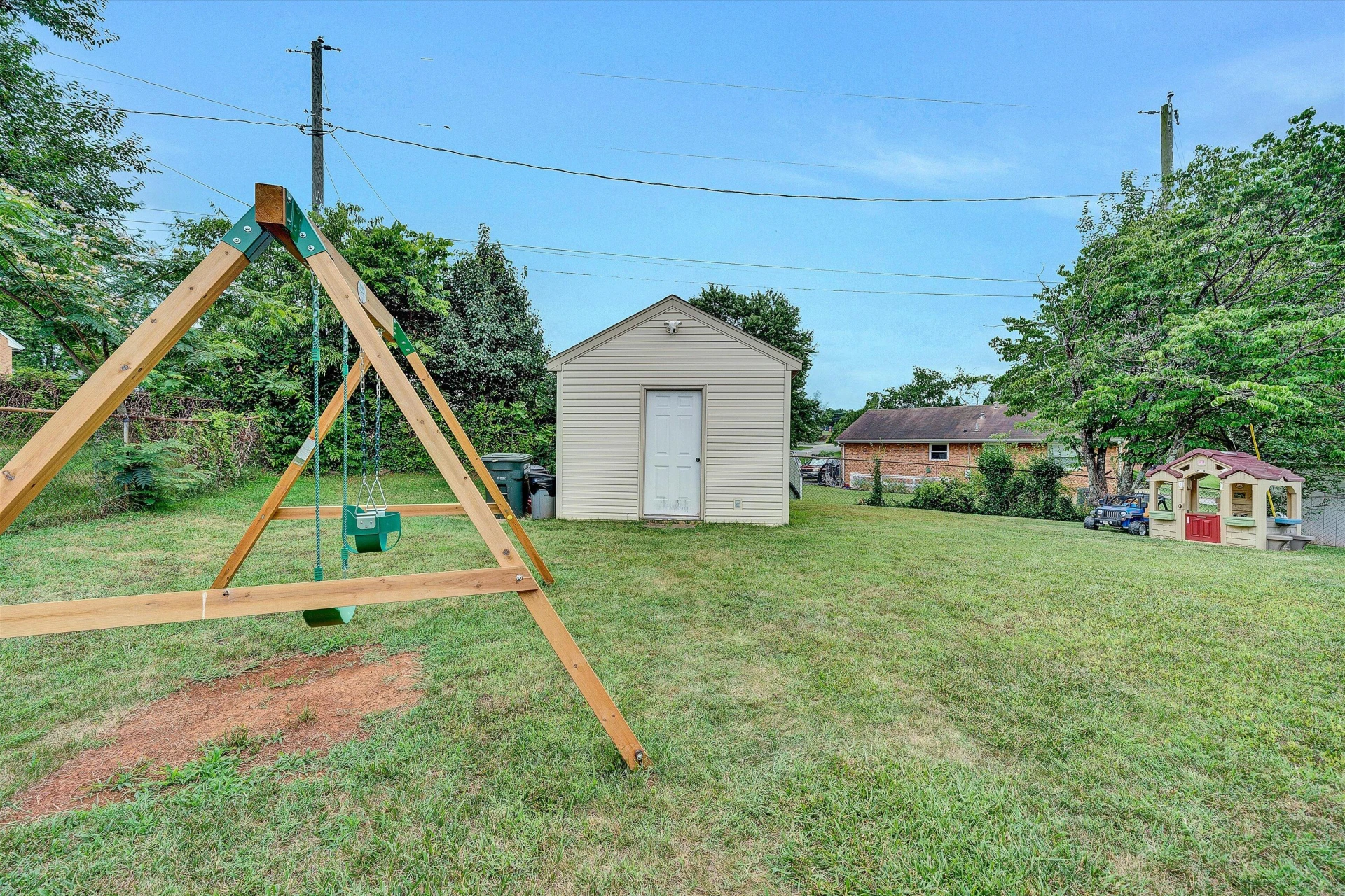 936 Ingleside LN - Photo 21