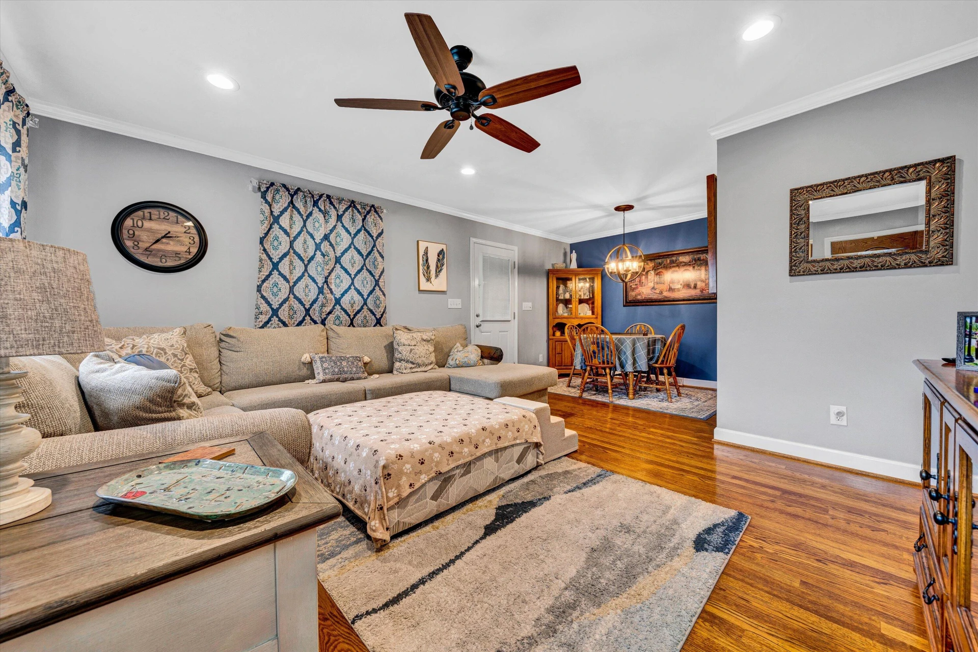 936 Ingleside LN - Photo 5