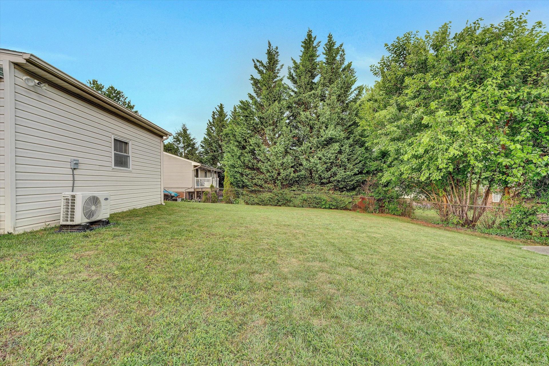 931 Ingleside LN - Photo 21