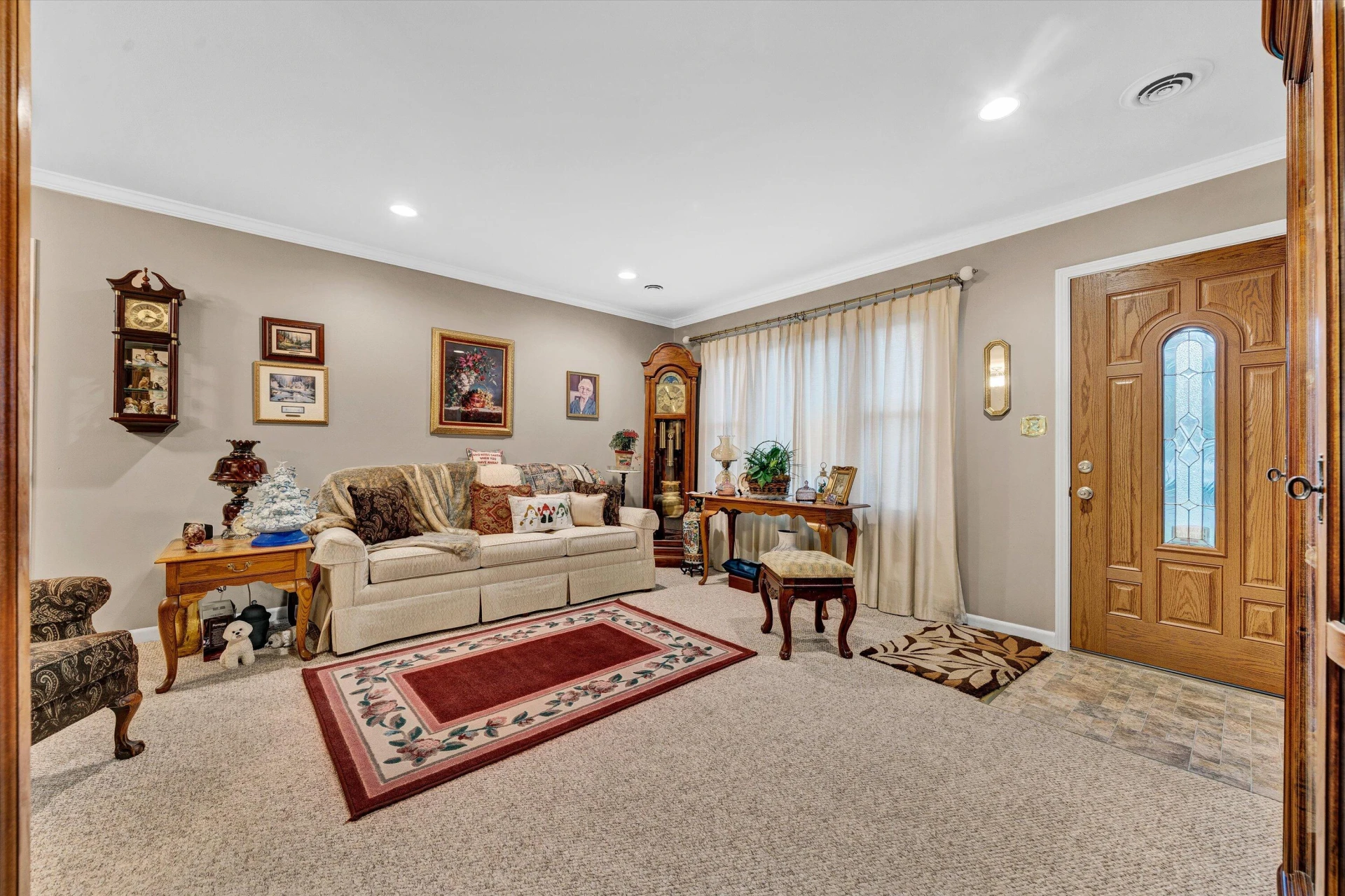 931 Ingleside LN - Photo 3