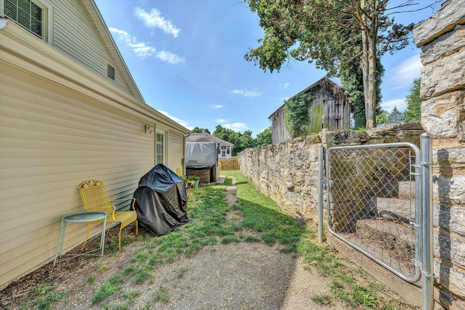 21 Factory ST - Photo 47