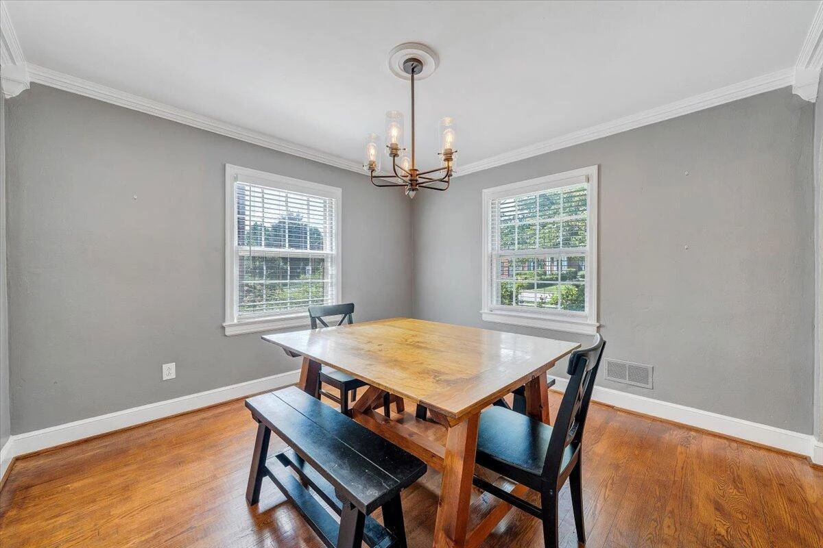 2746 Avenel AVE - Photo 10