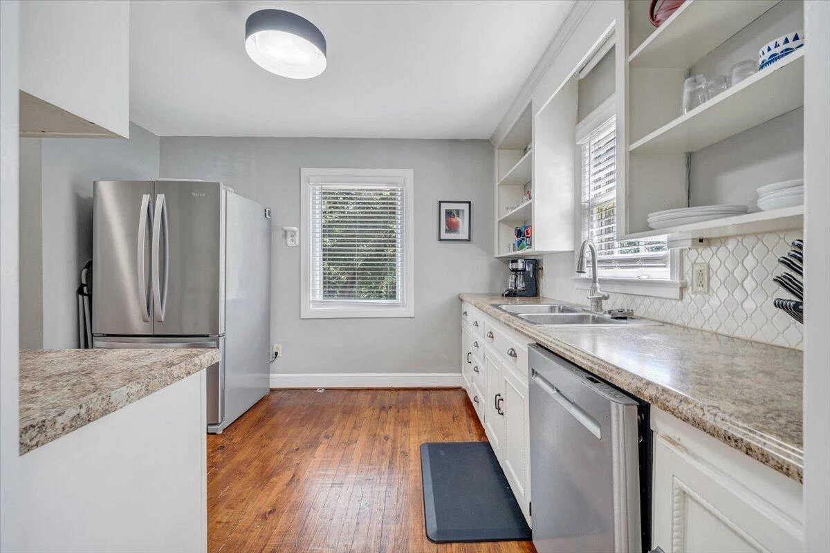 2746 Avenel AVE - Photo 13