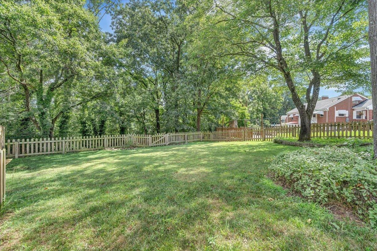 2746 Avenel AVE - Photo 40