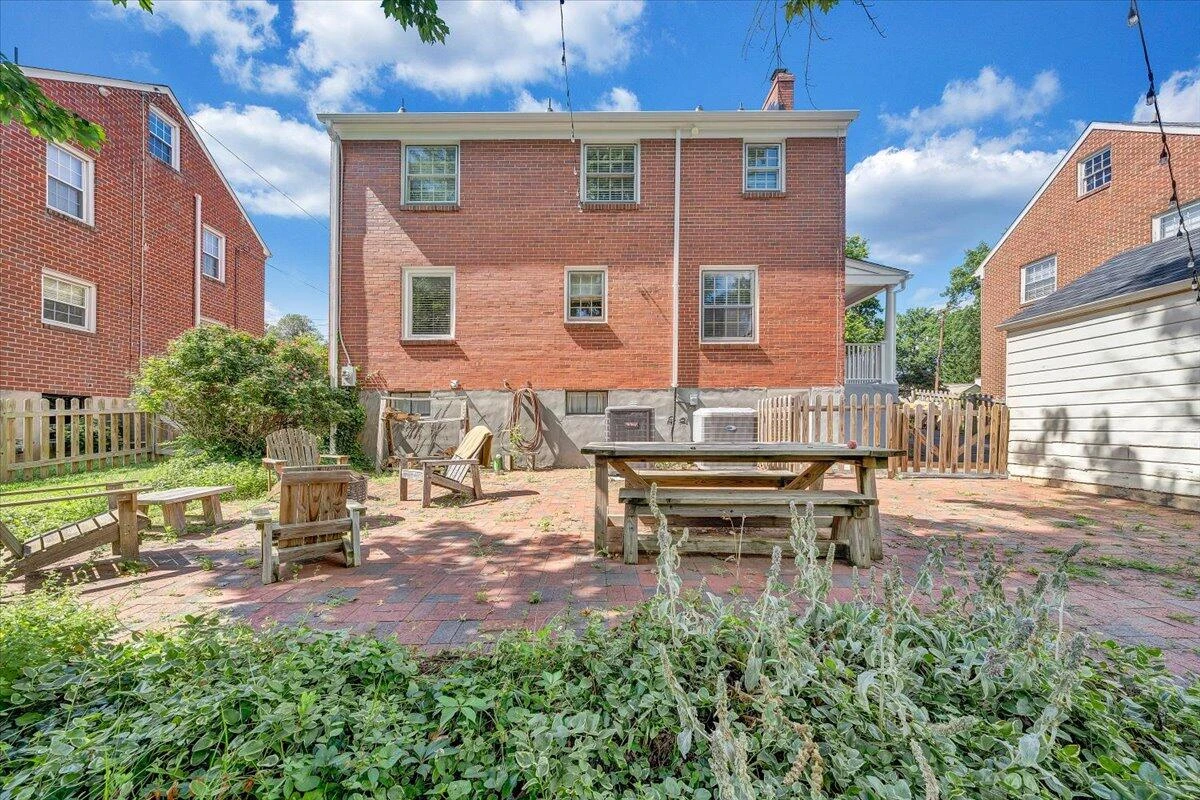 2746 Avenel AVE - Photo 44