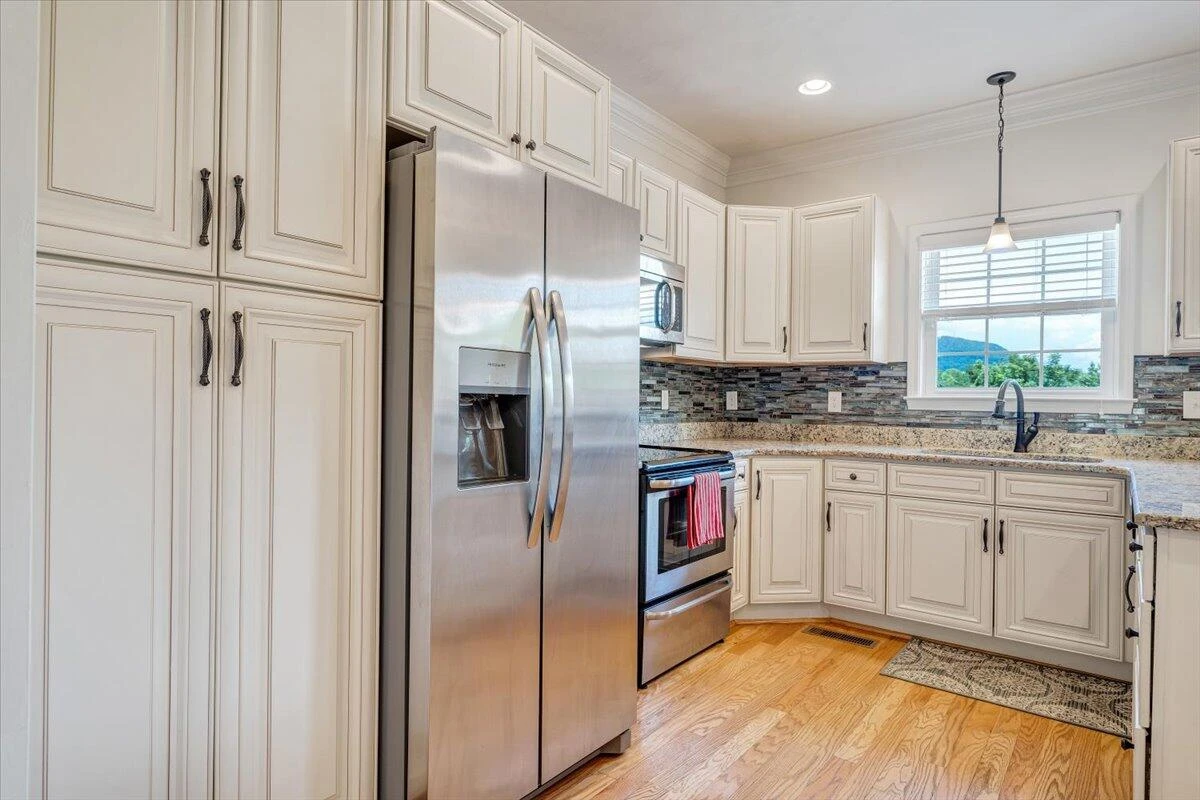 879 Walhalla CT - Photo 22