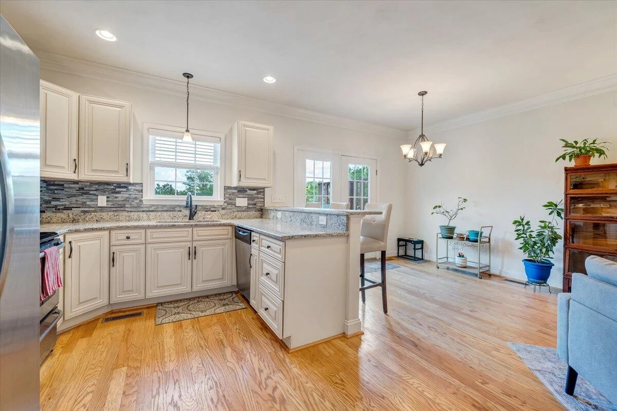 879 Walhalla CT - Photo 24