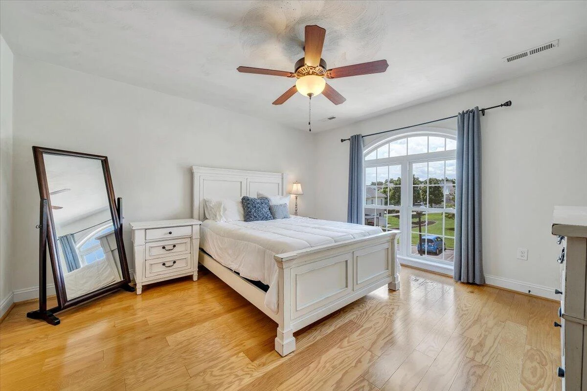 879 Walhalla CT - Photo 28