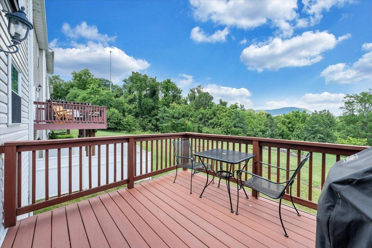 879 Walhalla CT - Photo 53