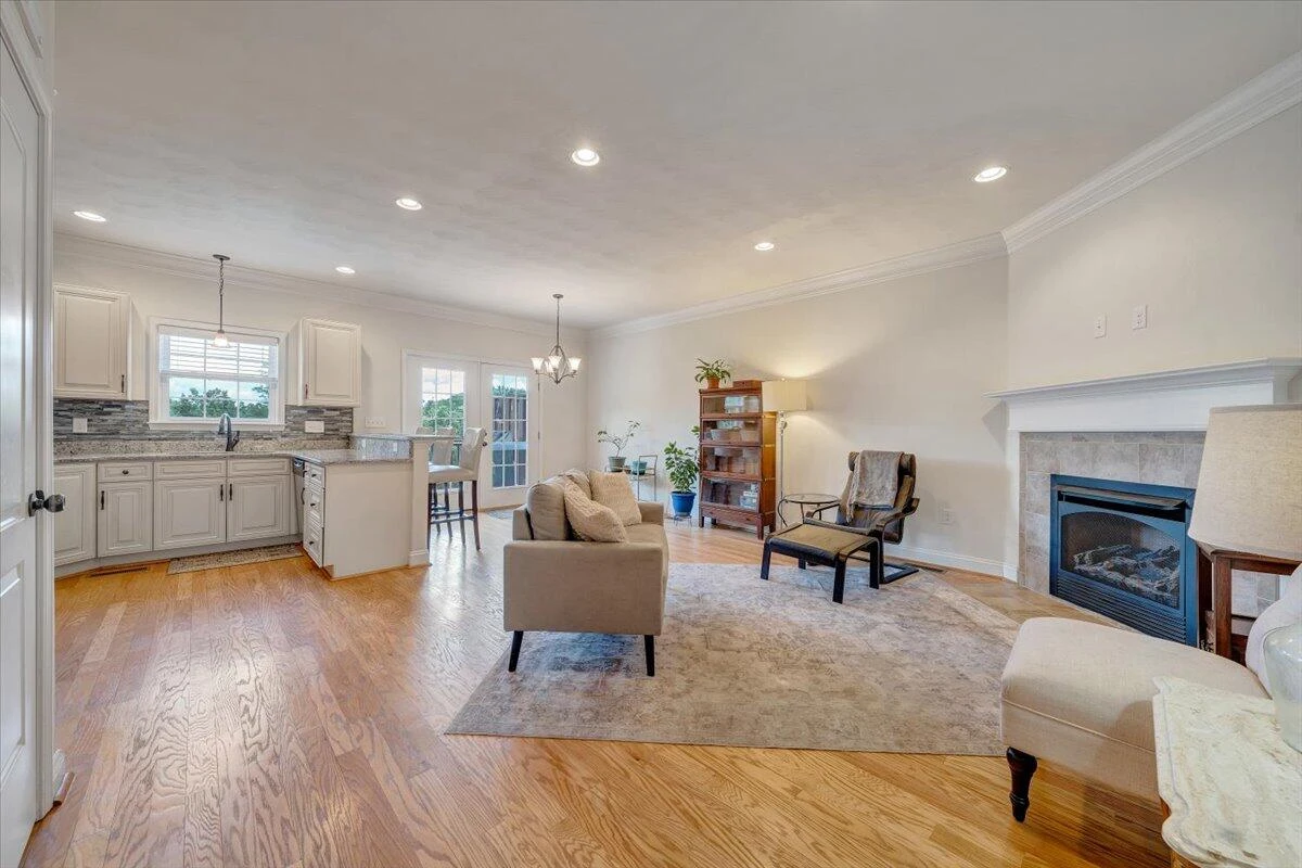 879 Walhalla CT - Photo 9