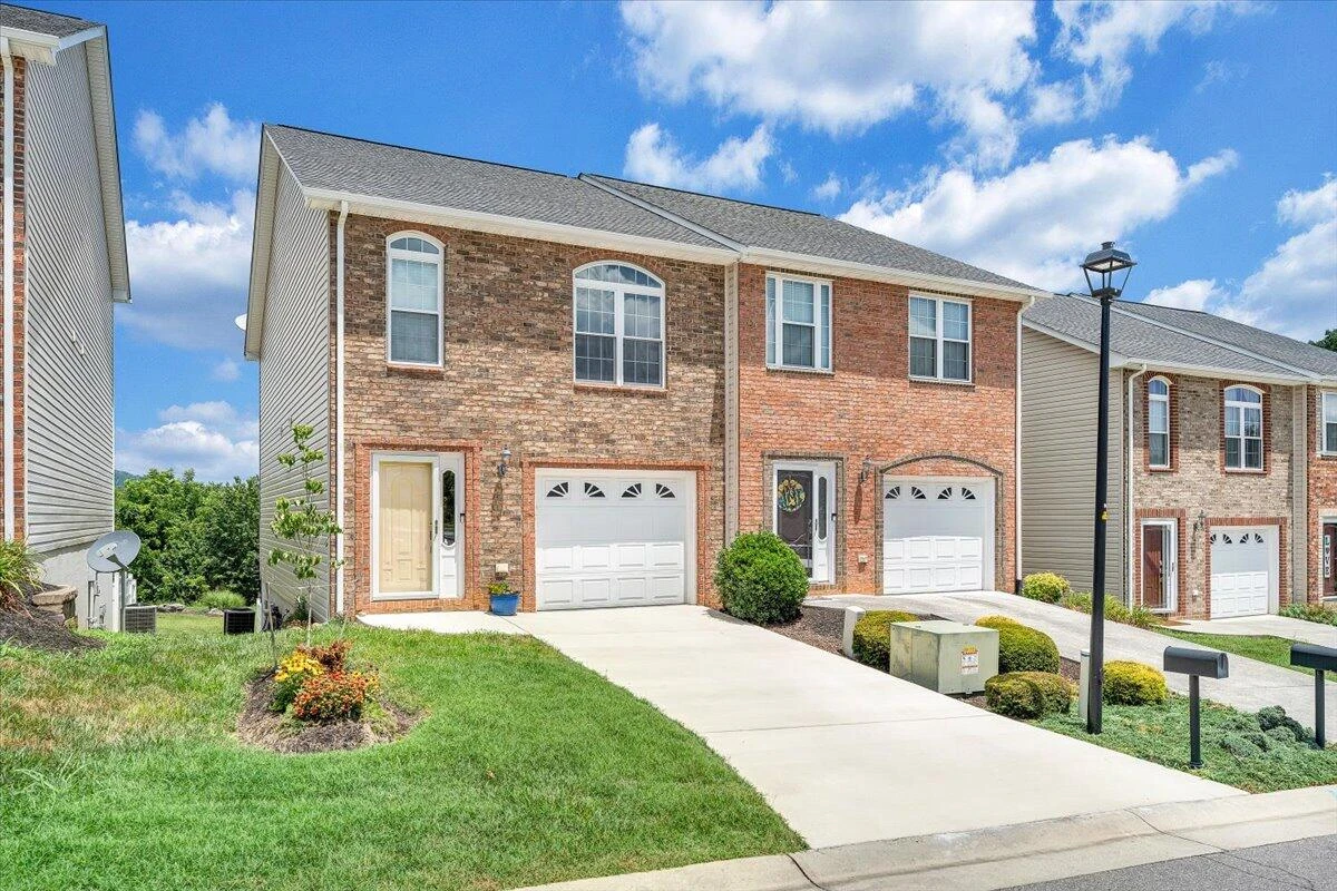 879 Walhalla CT - Photo 61