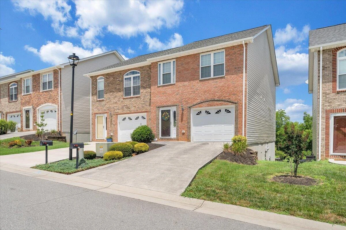 879 Walhalla CT - Photo 62