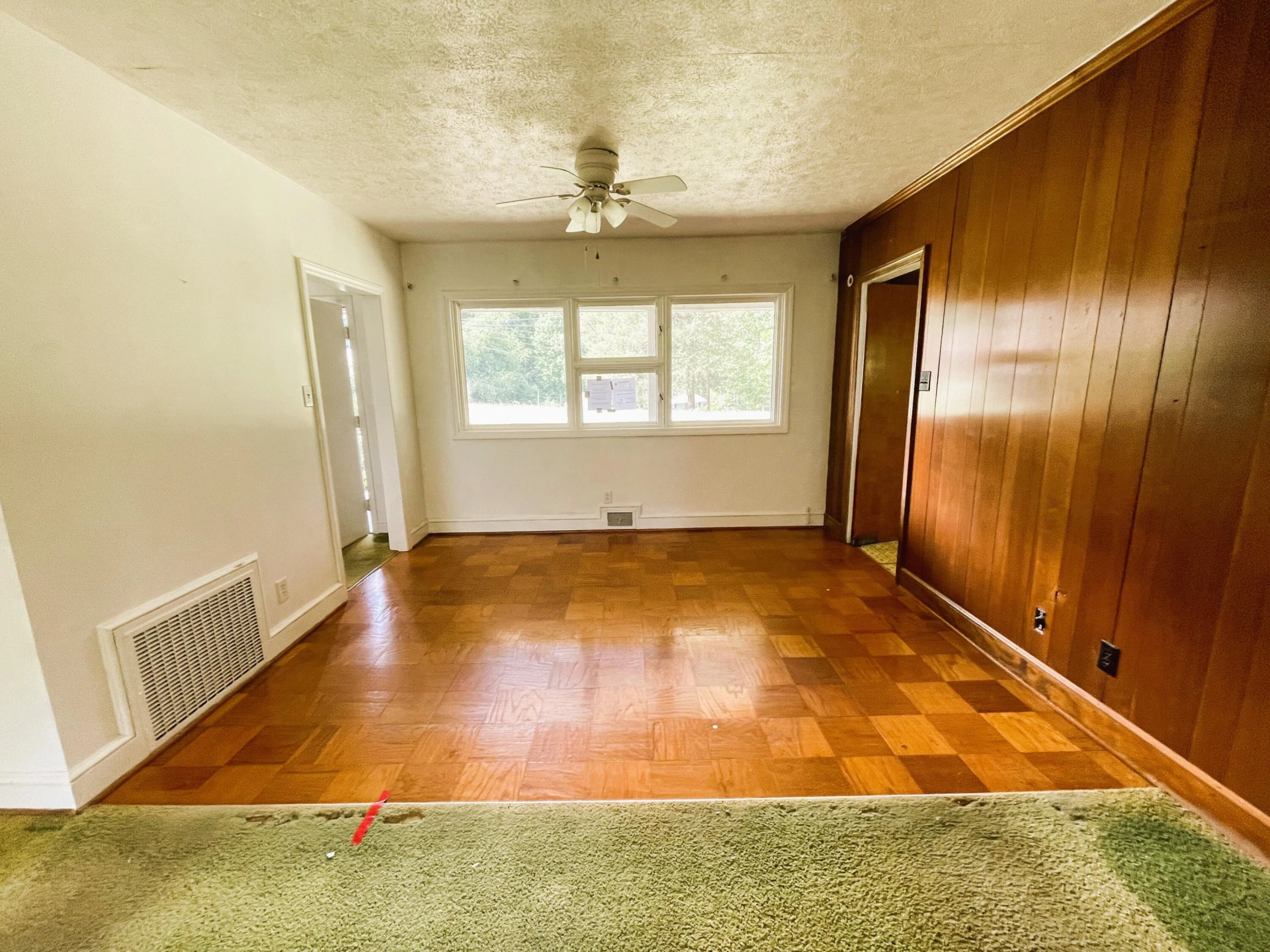 3881 LONGVIEW DR - Photo 7