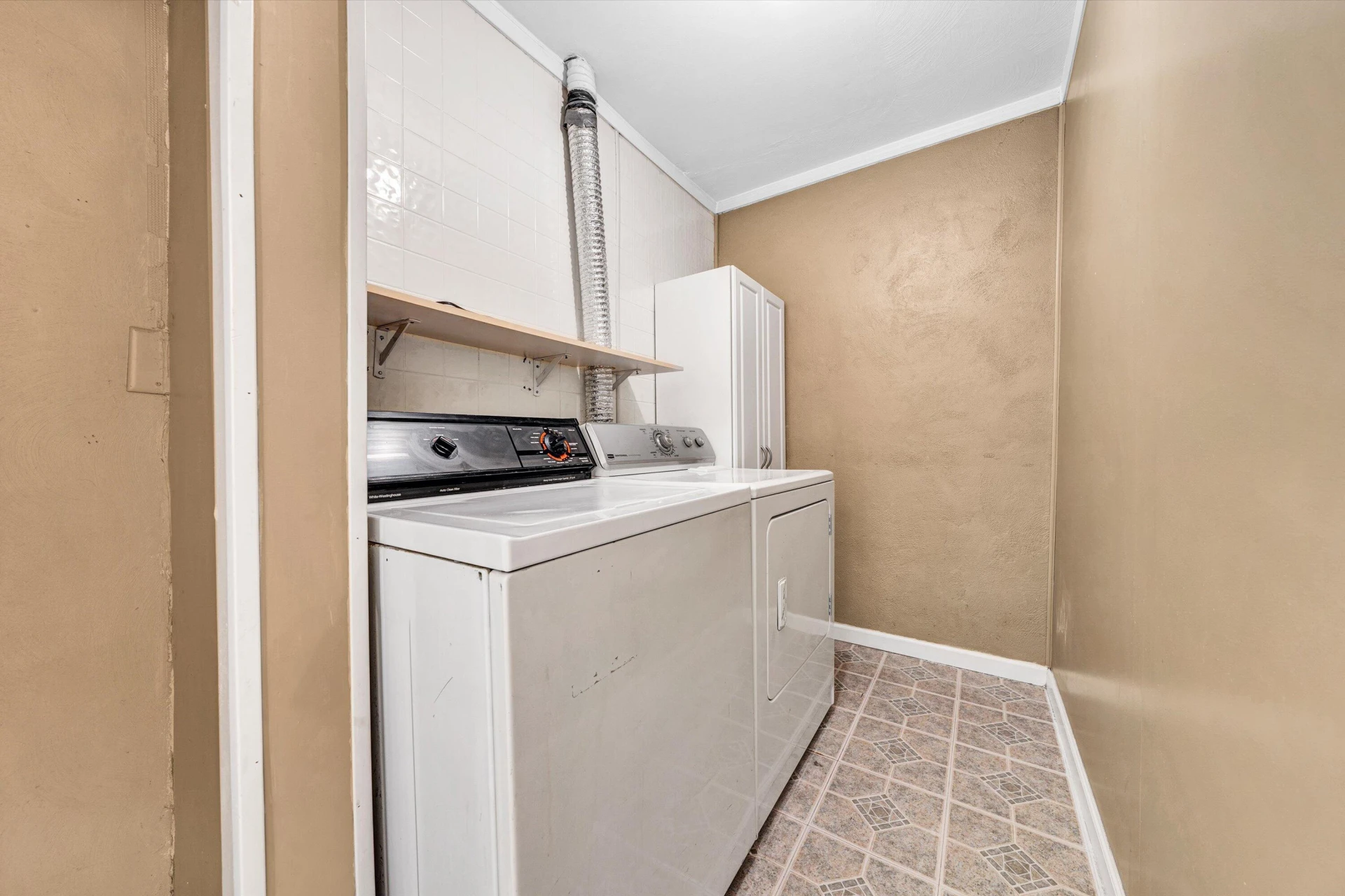 3361 Forest Ridge RD - Photo 11
