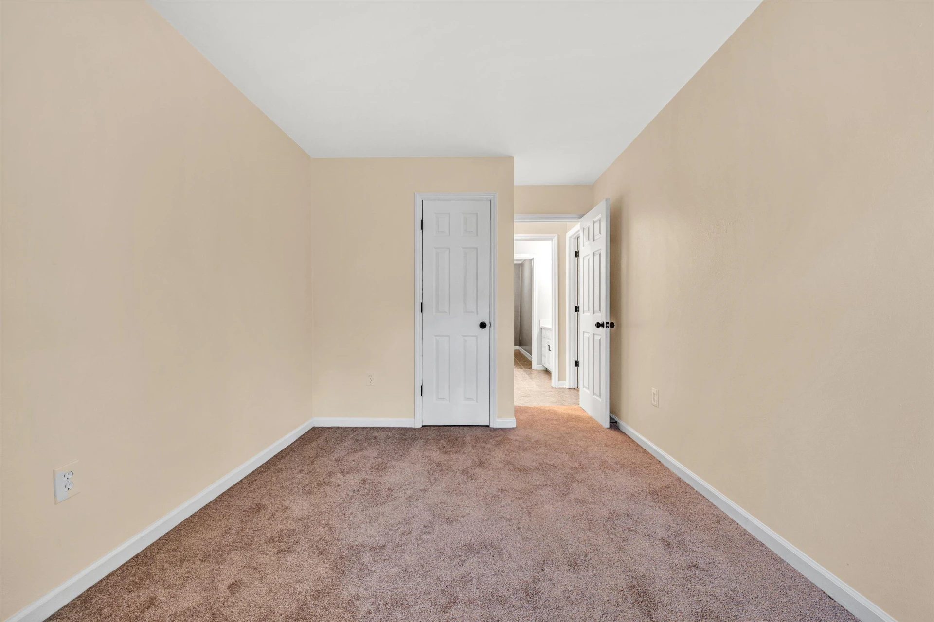 3361 Forest Ridge RD - Photo 15
