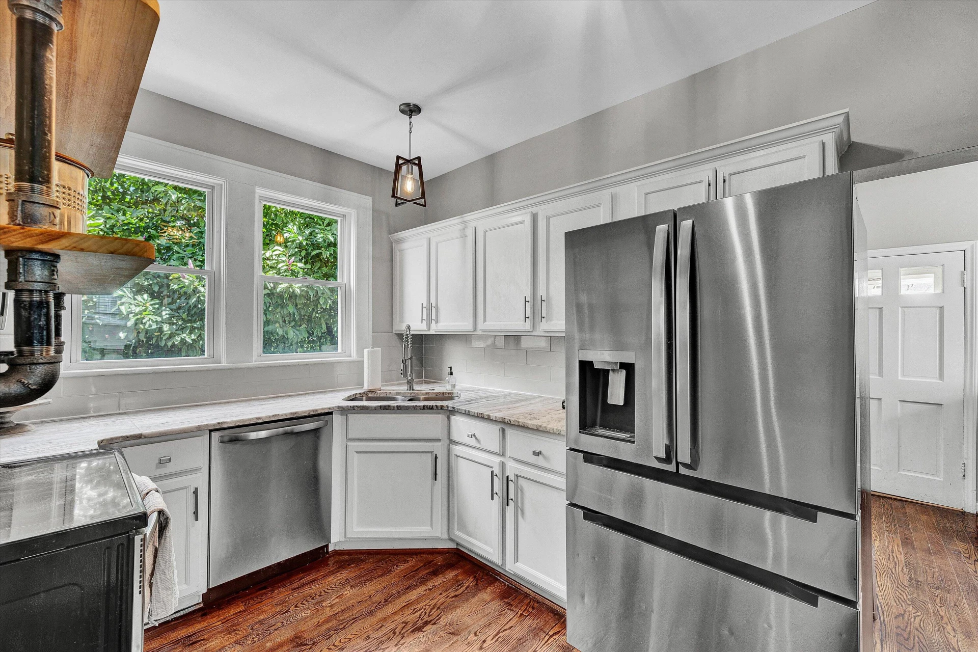 2120 Denniston AVE - Photo 13