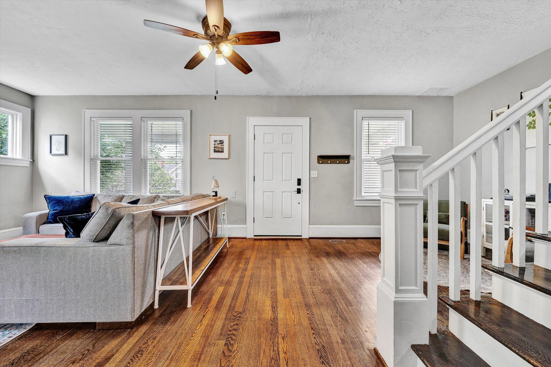 2120 Denniston AVE - Photo 4