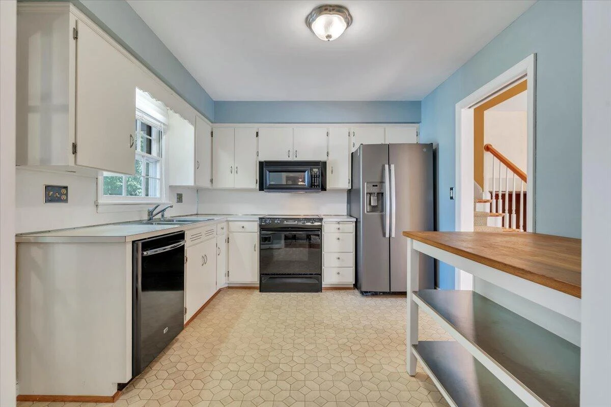 3403 Greencliff RD - Photo 17
