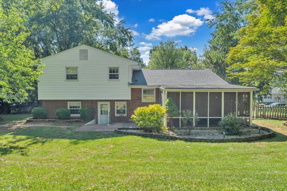 3403 Greencliff RD - Photo 6