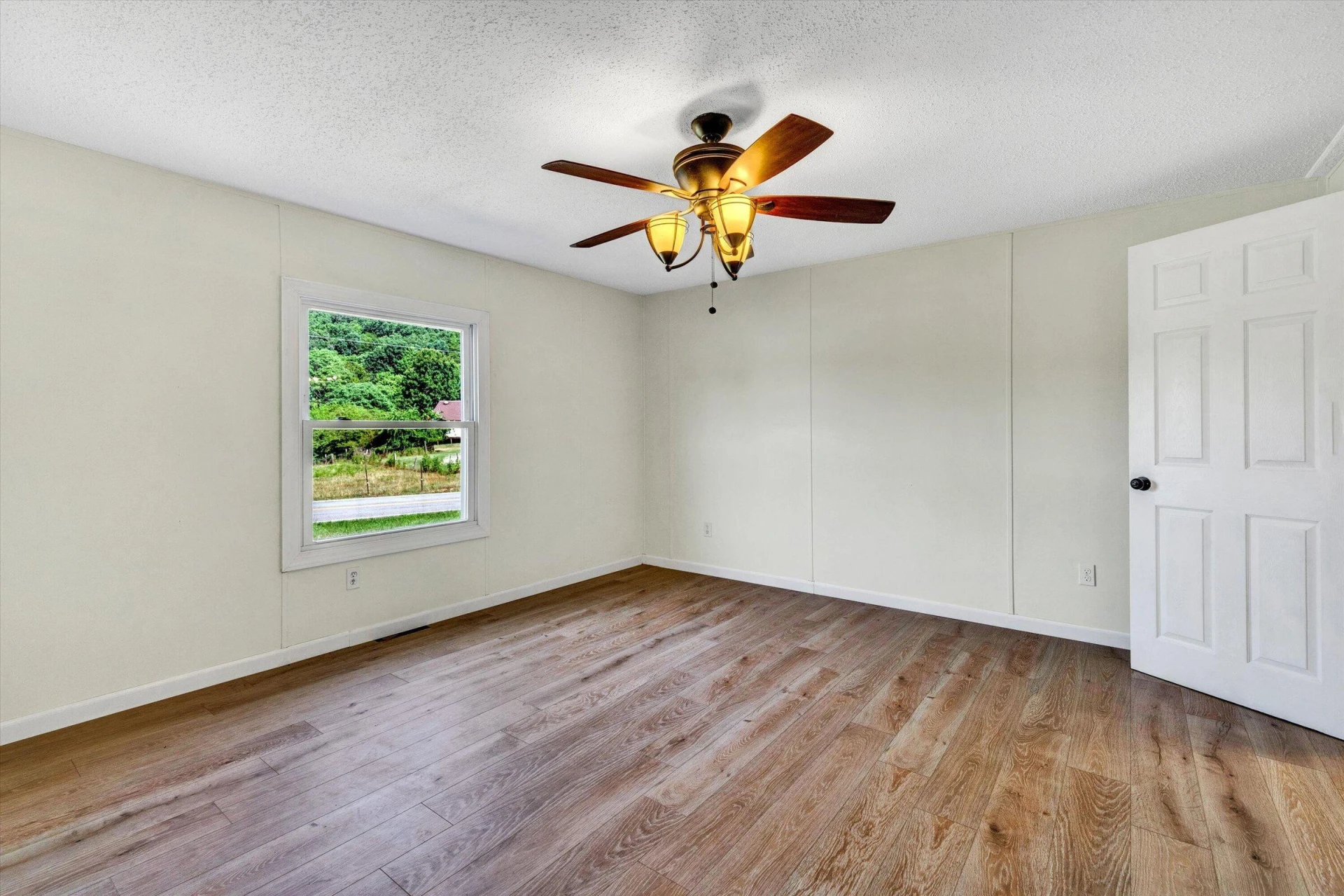 7810 Edwardsville RD - Photo 21