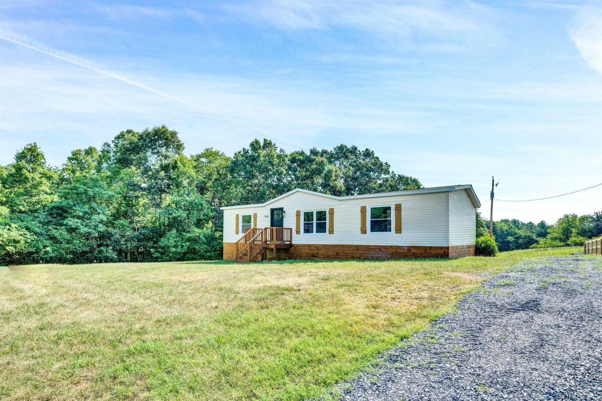 7810 Edwardsville RD - Photo 4