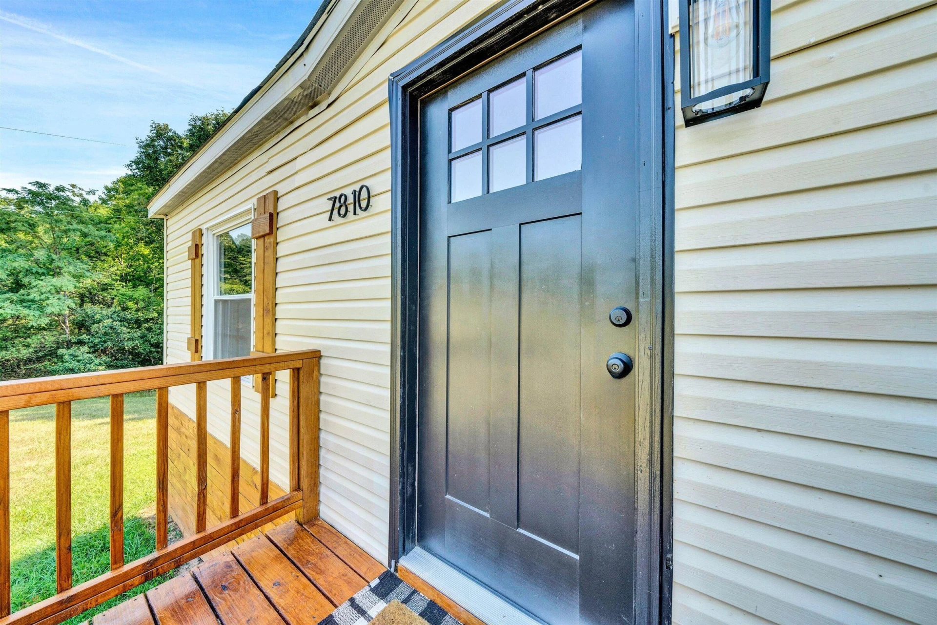 7810 Edwardsville RD - Photo 5
