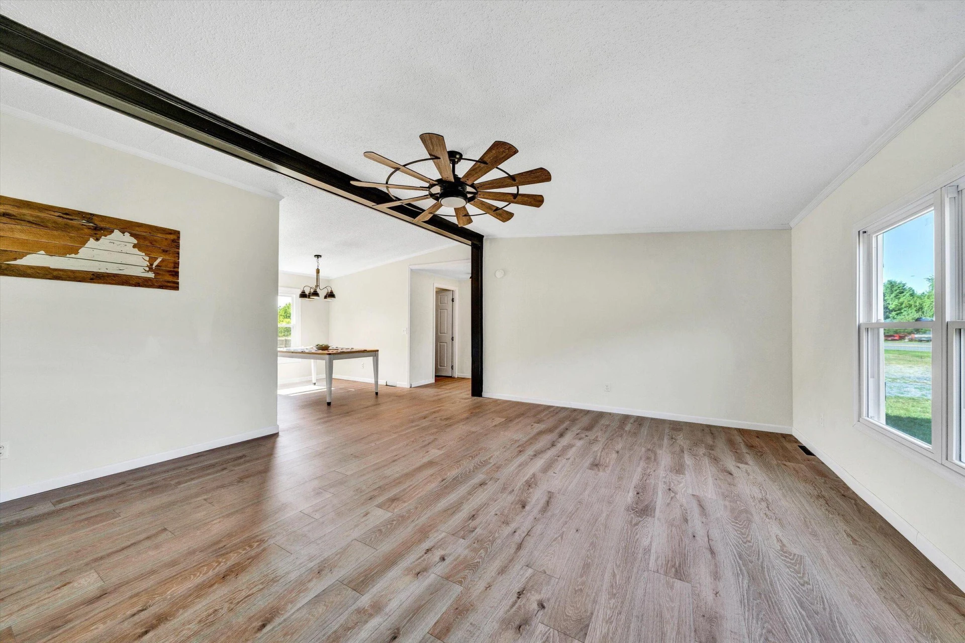 7810 Edwardsville RD - Photo 8