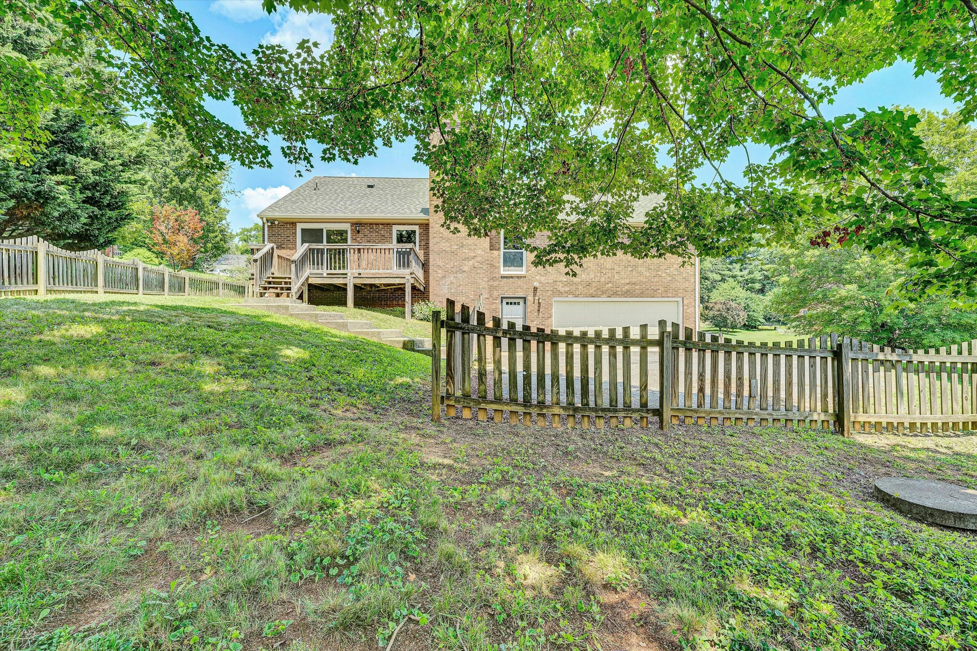 160 Ivy LN - Photo 30