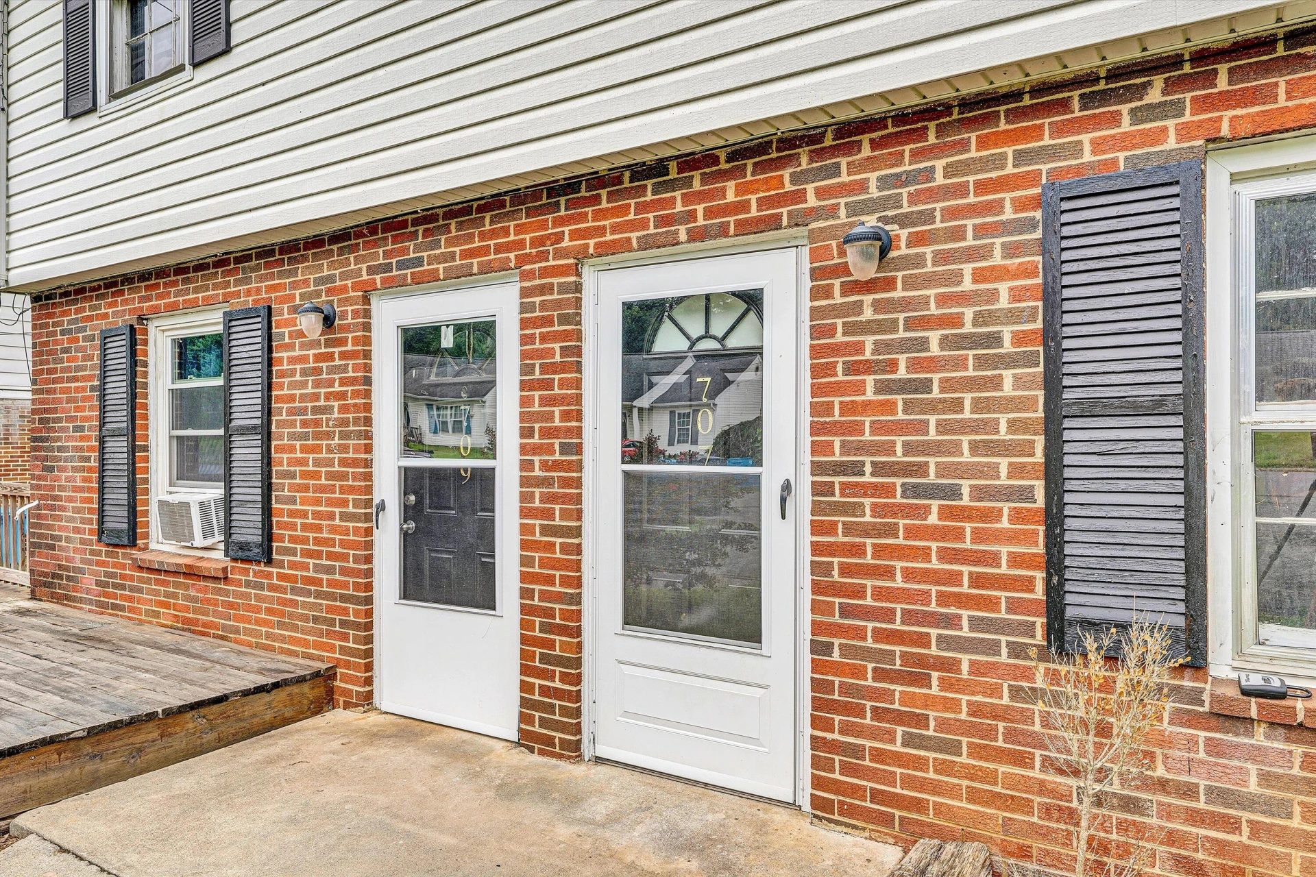 713 Bibb ST - Photo 6