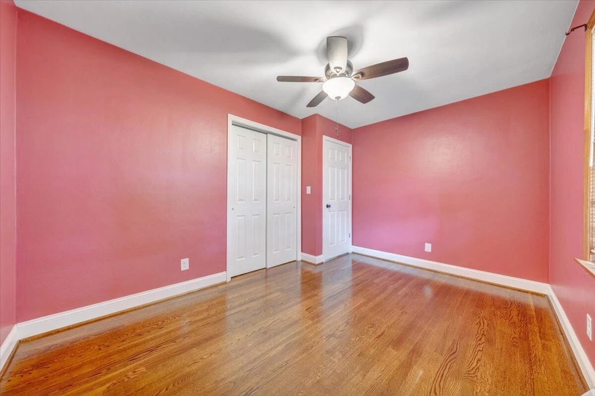 910 Woodhaven DR - Photo 16