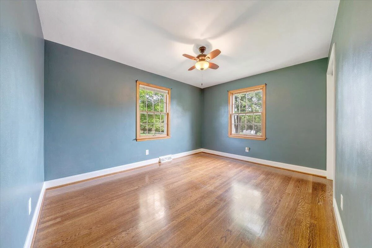 910 Woodhaven DR - Photo 19