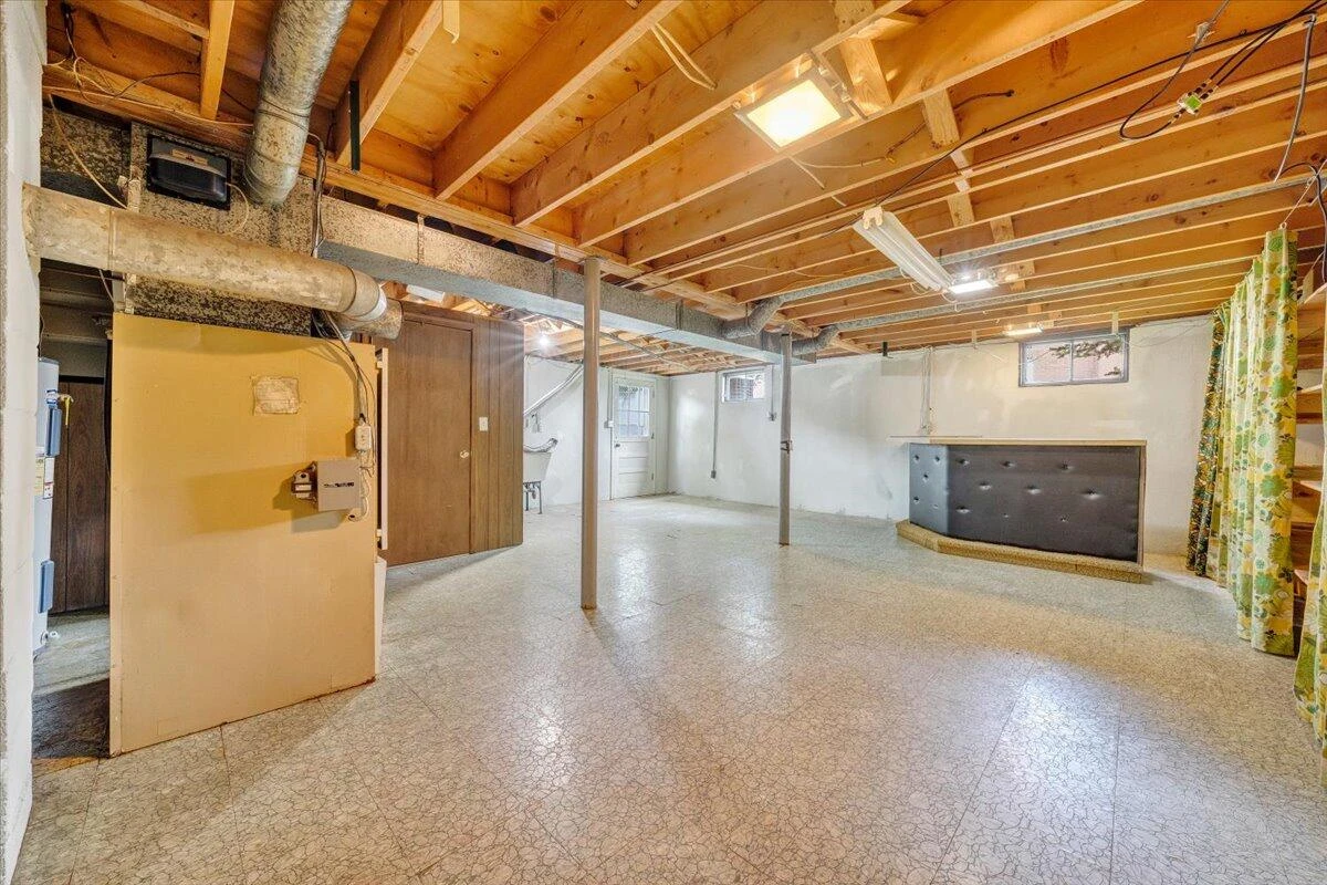 910 Woodhaven DR - Photo 21