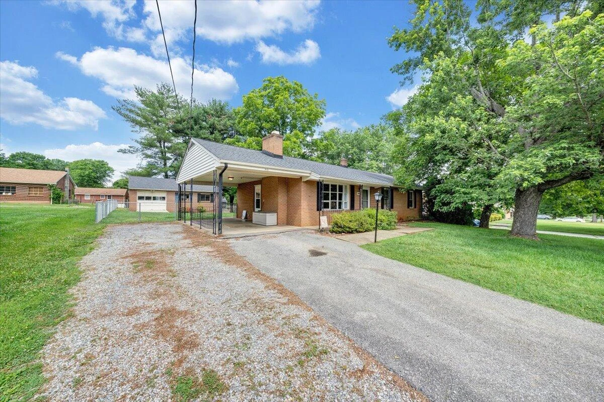 910 Woodhaven DR - Photo 30