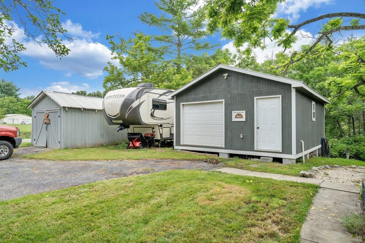 28 TC Walker RD - Photo 50