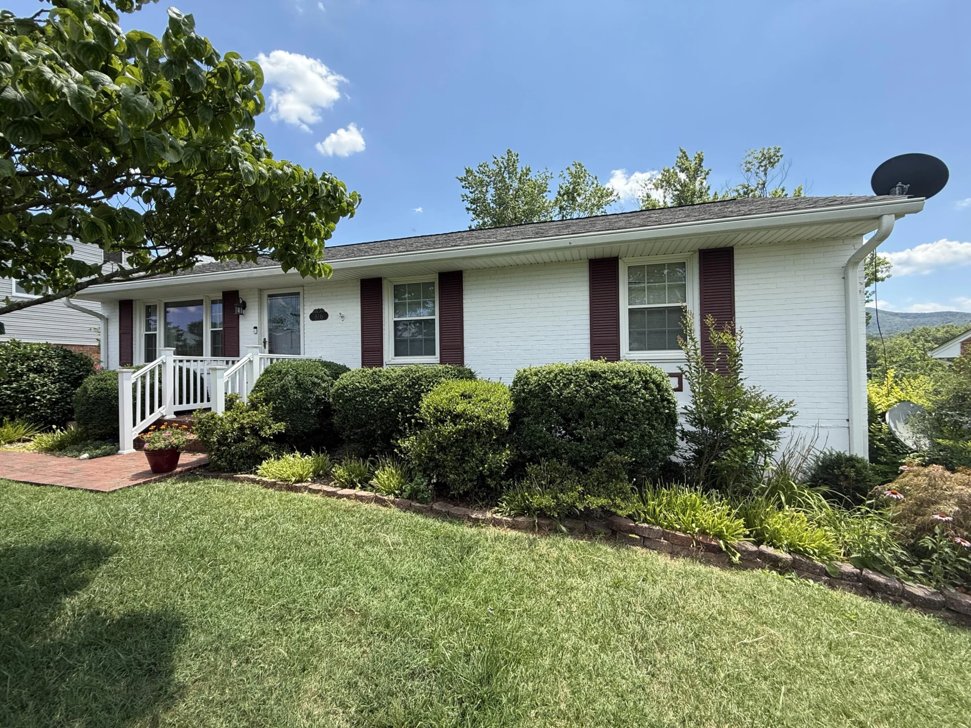 816 MORAN AVE - Photo 2