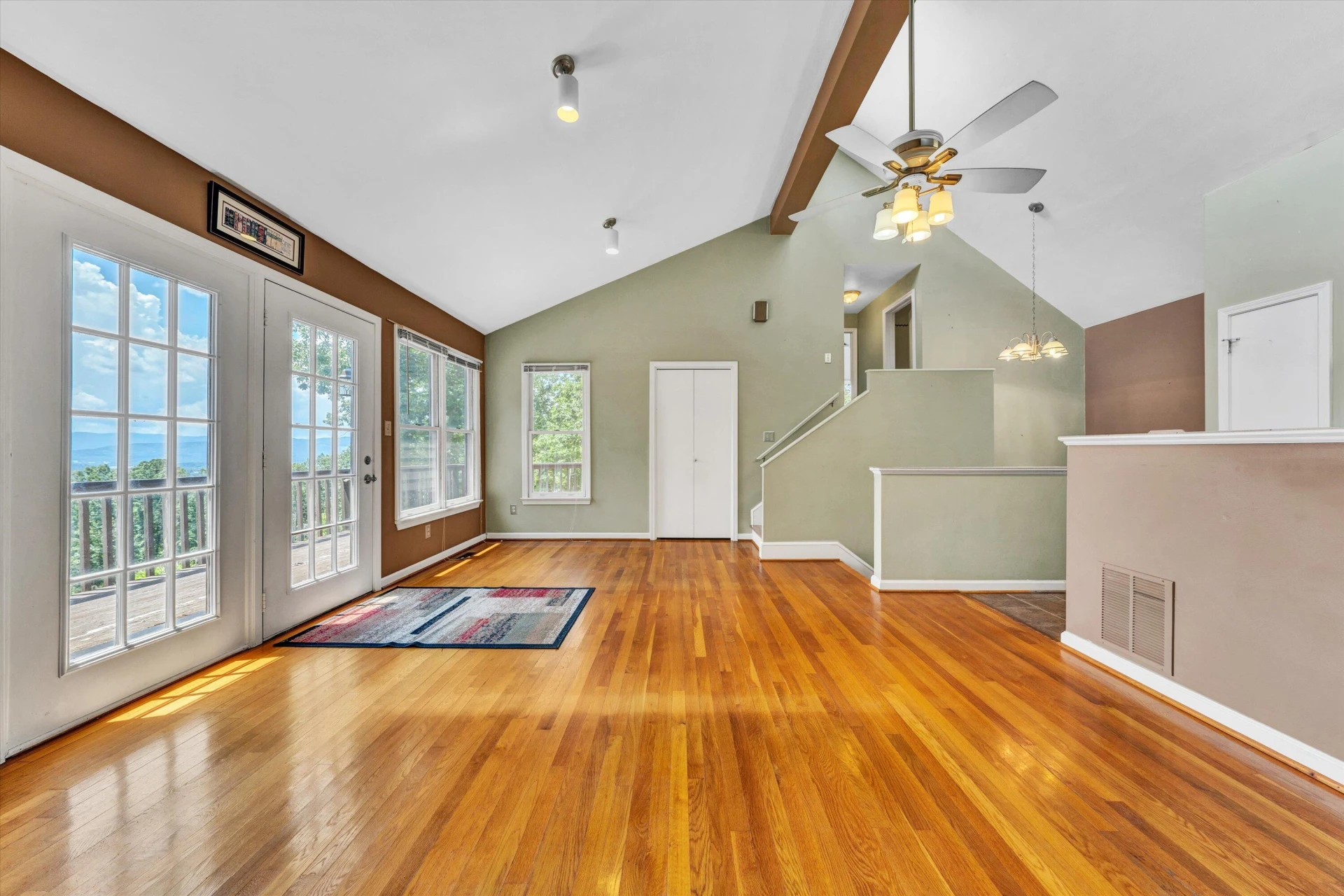 2525 Timberview RD - Photo 12