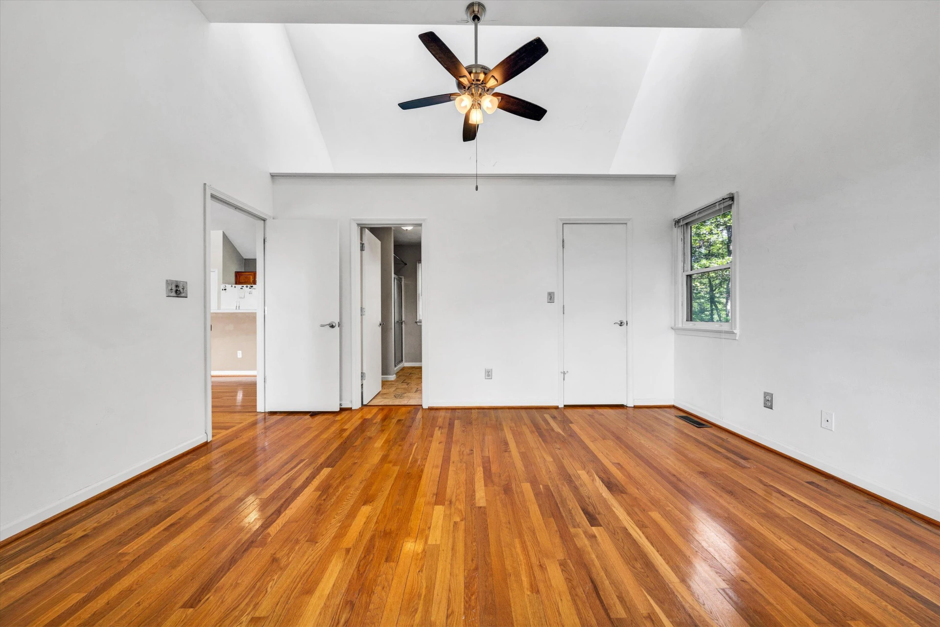 2525 Timberview RD - Photo 16