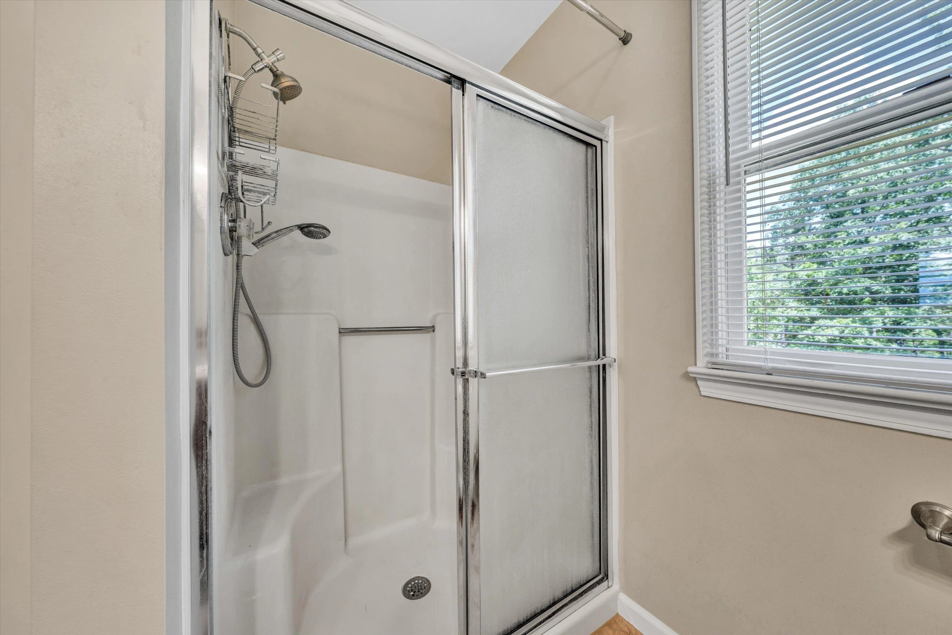 2525 Timberview RD - Photo 18