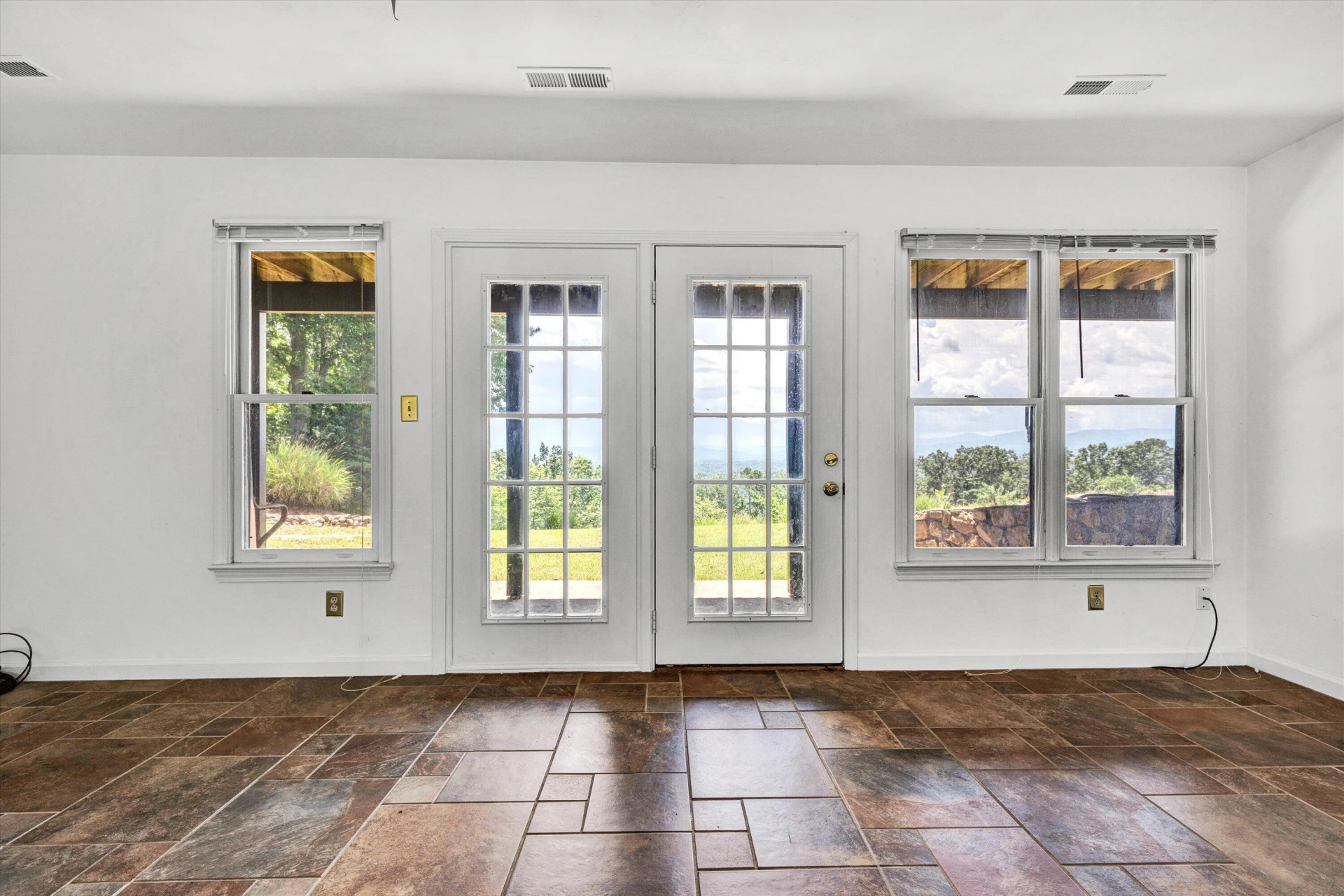 2525 Timberview RD - Photo 28