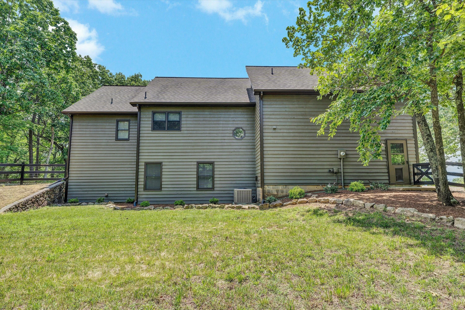 2525 Timberview RD - Photo 40