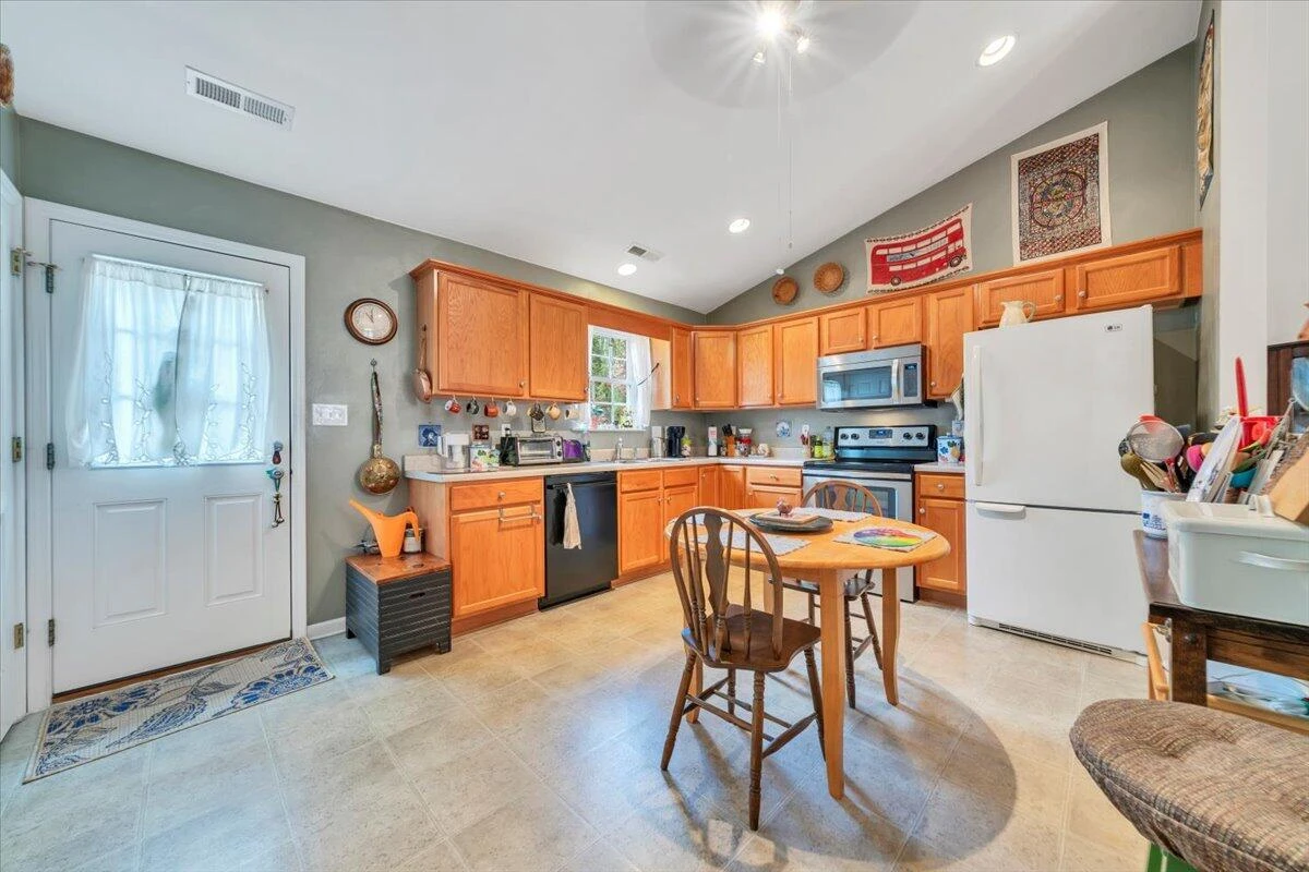 2532 Radford RD - Photo 6