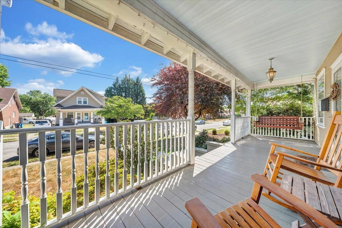 519 Arbutus AVE - Photo 11
