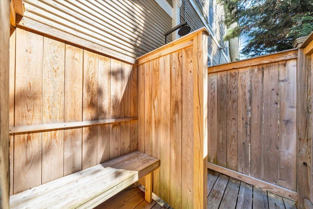 519 Arbutus AVE - Photo 43
