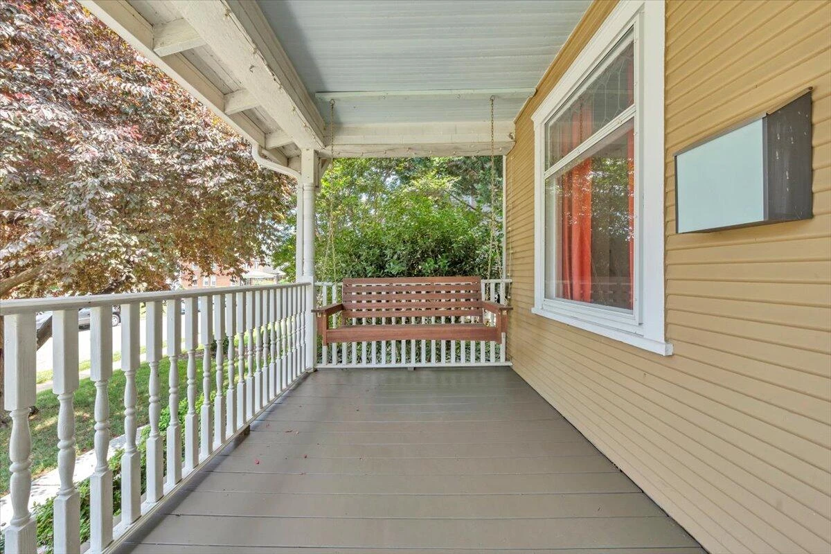 519 Arbutus AVE - Photo 9