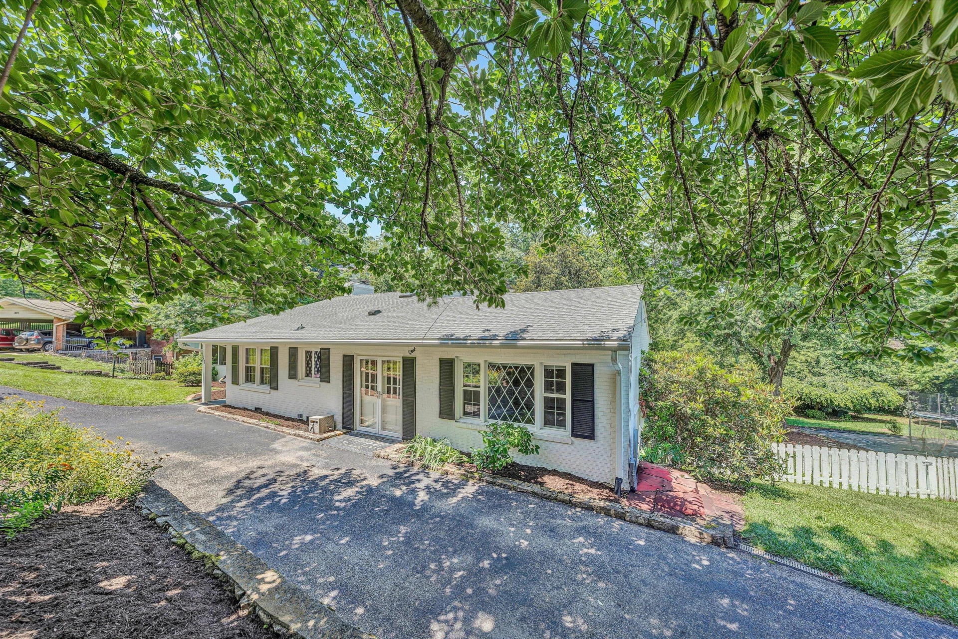 3005 Carolina AVE - Photo 4